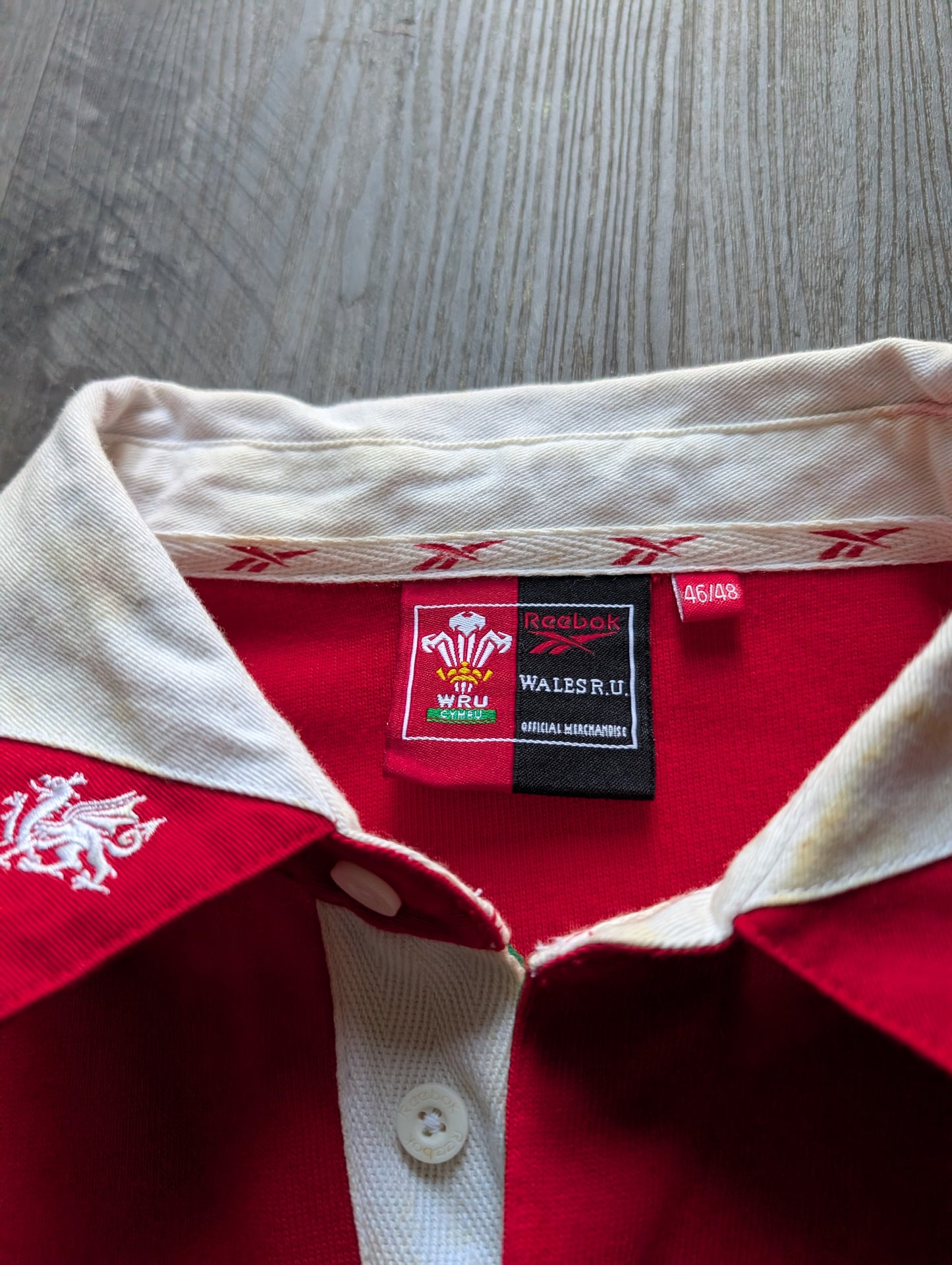 Wales Classic Reebok Rugby Jersey - Brett Sinkinson signed Number 7 XXL
