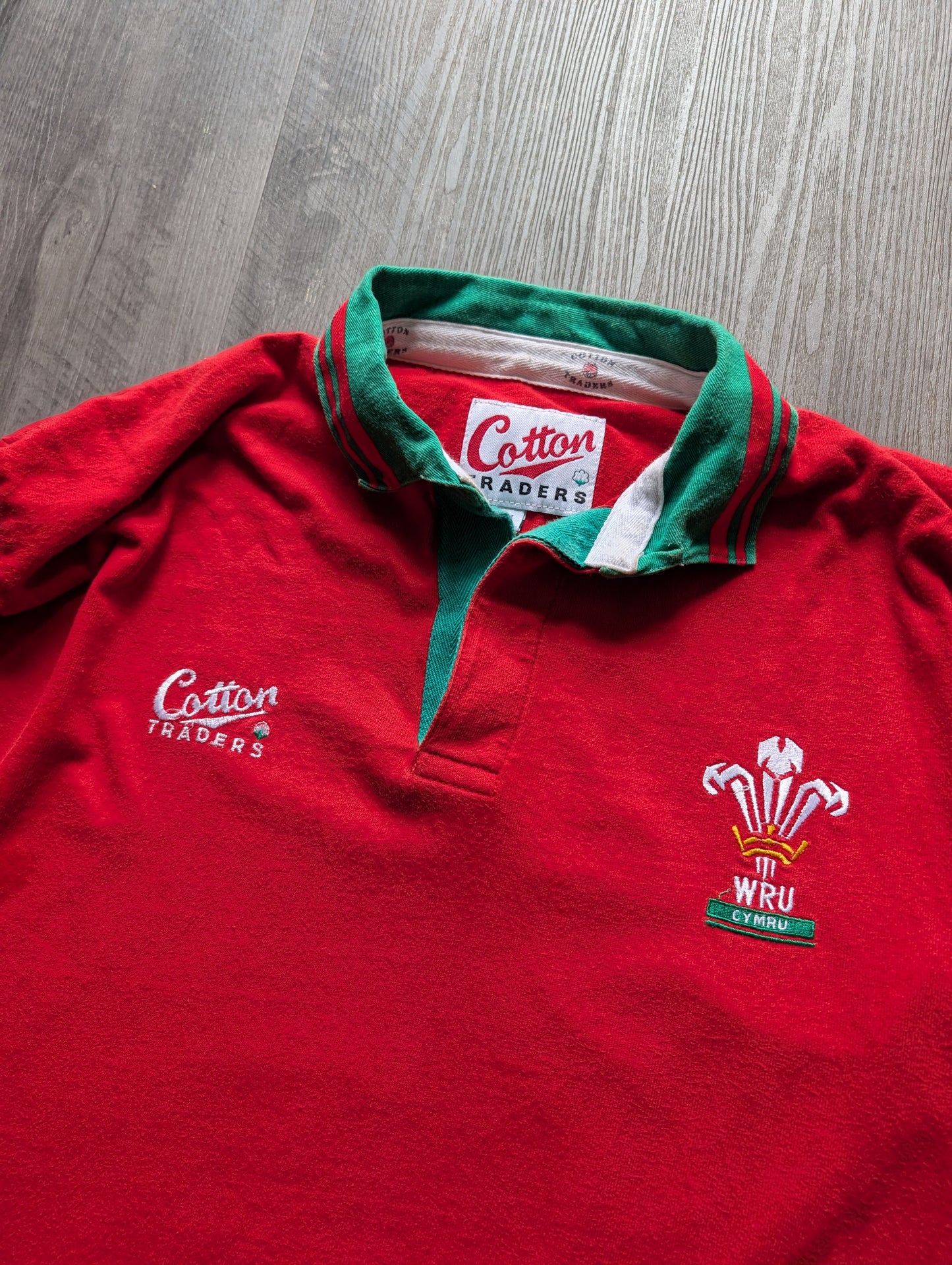 Cotton Traders Classic Wales Rugby Jersey men's size Medium